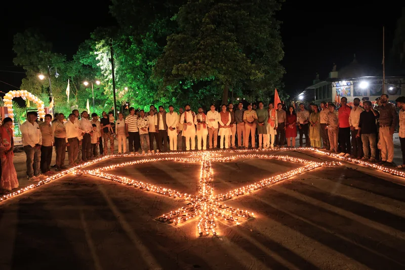 आशीर्वाद के झिलमिल दीयों की रोशनी से जगमगाया बाबा बैजनाथ धाम मोती सागर-कमल कुंडी,दीयों की रोशनी से हुआ रोशन